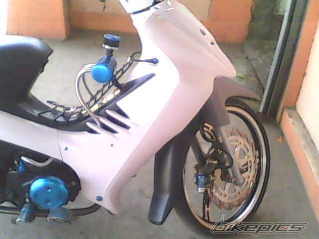 Photo 1979044