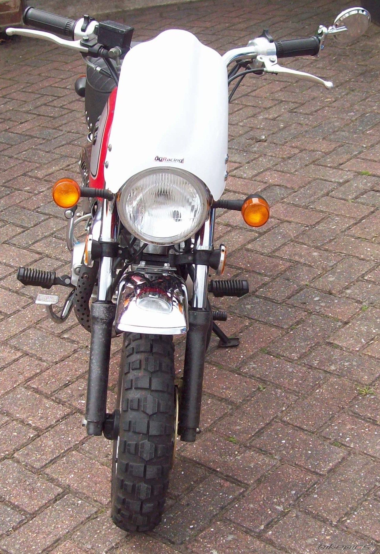 Photo 1979104