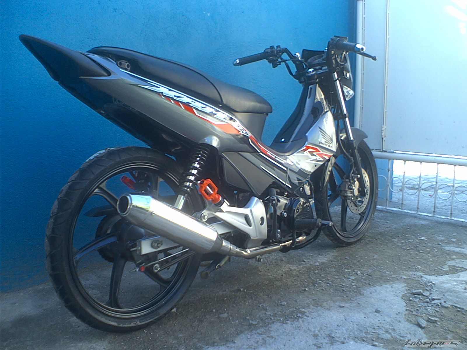 Photo 1979211
