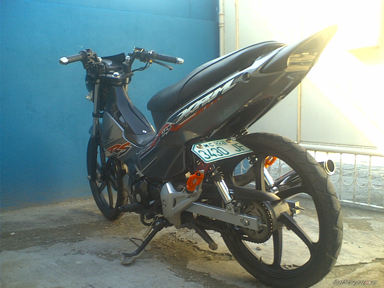 Photo 1979217