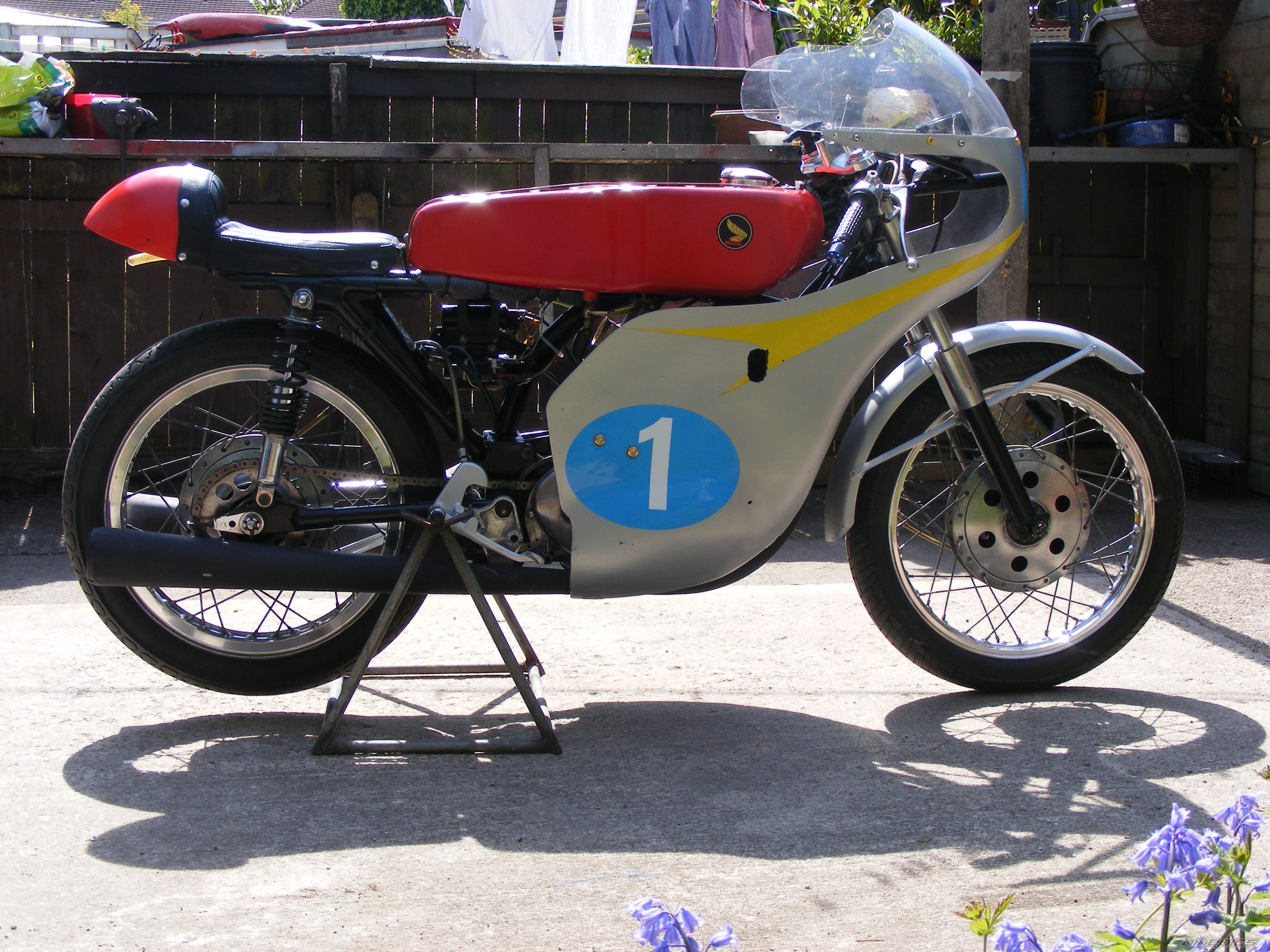 Photo 1979276
