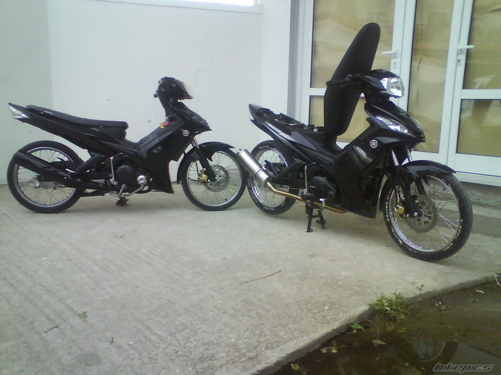 Photo 1979358