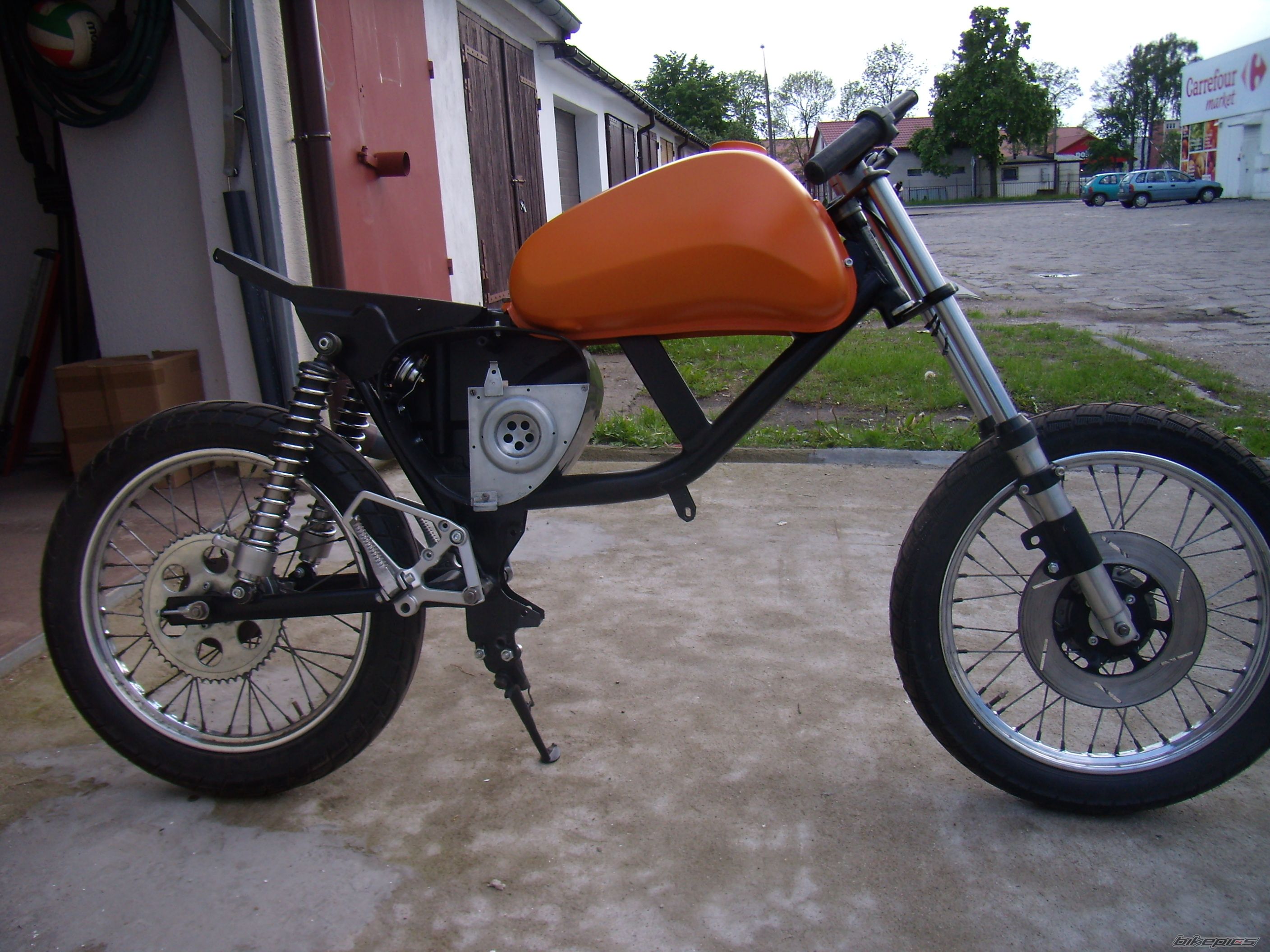 Photo 1979430