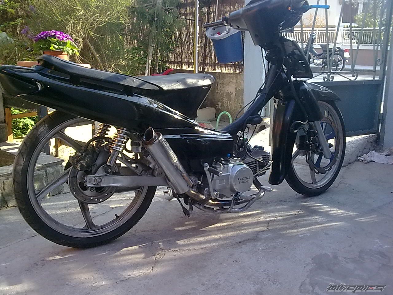 Photo 1979583