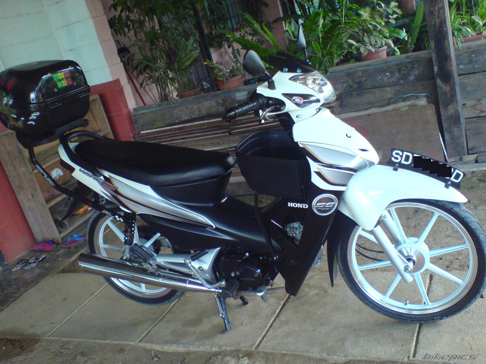 Photo 1979612