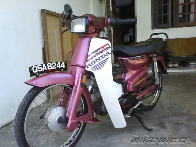 Photo 1979707