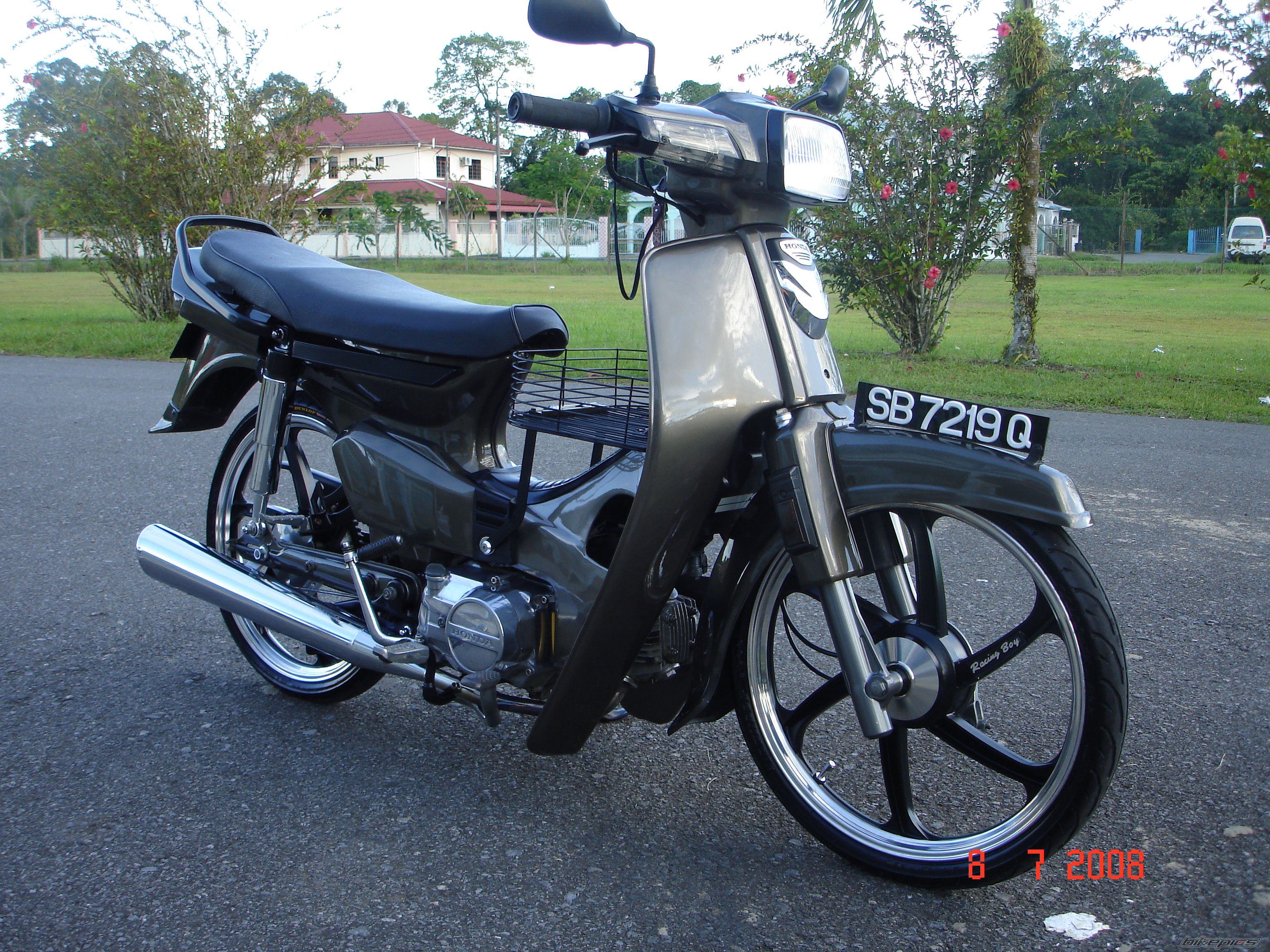 Photo 1979779