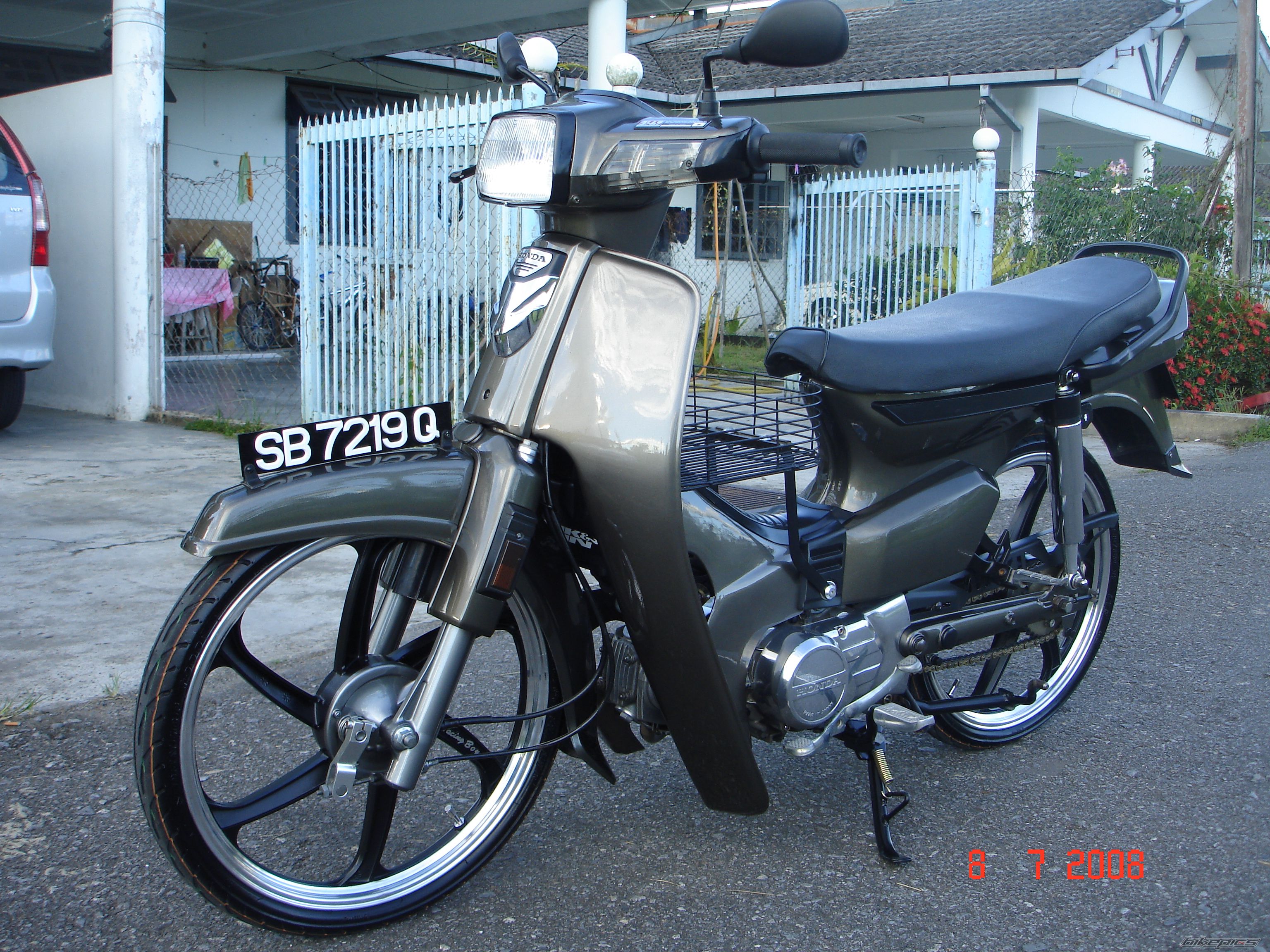 Photo 1979784