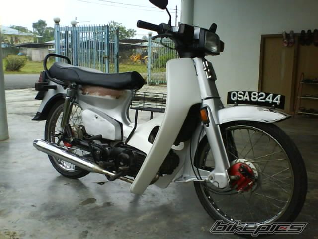 Photo 1979803