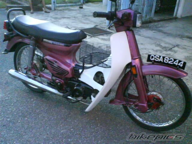 Photo 1979804