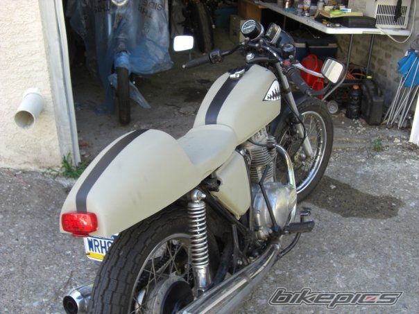 Photo 1979840