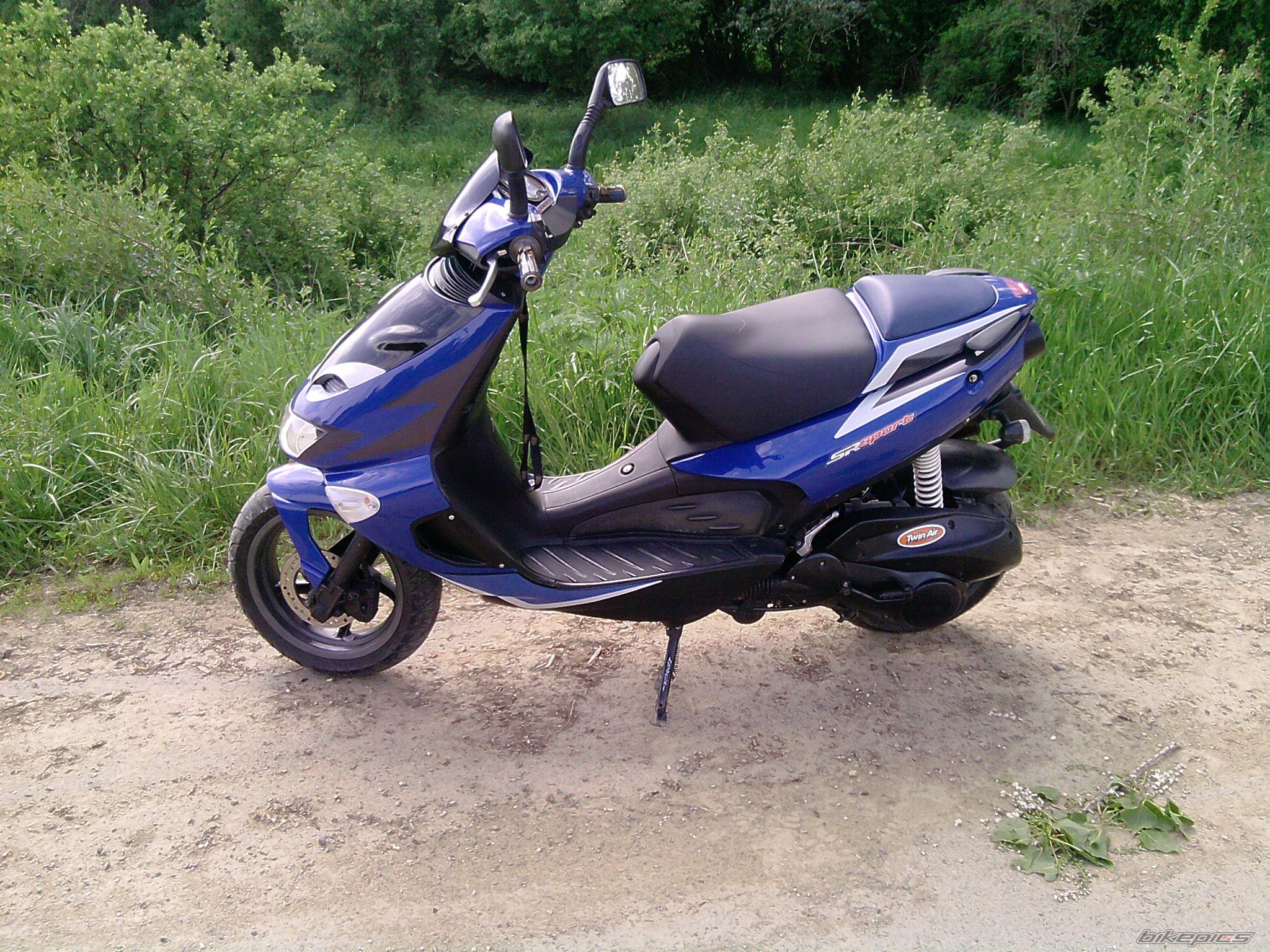 Photo 1979842