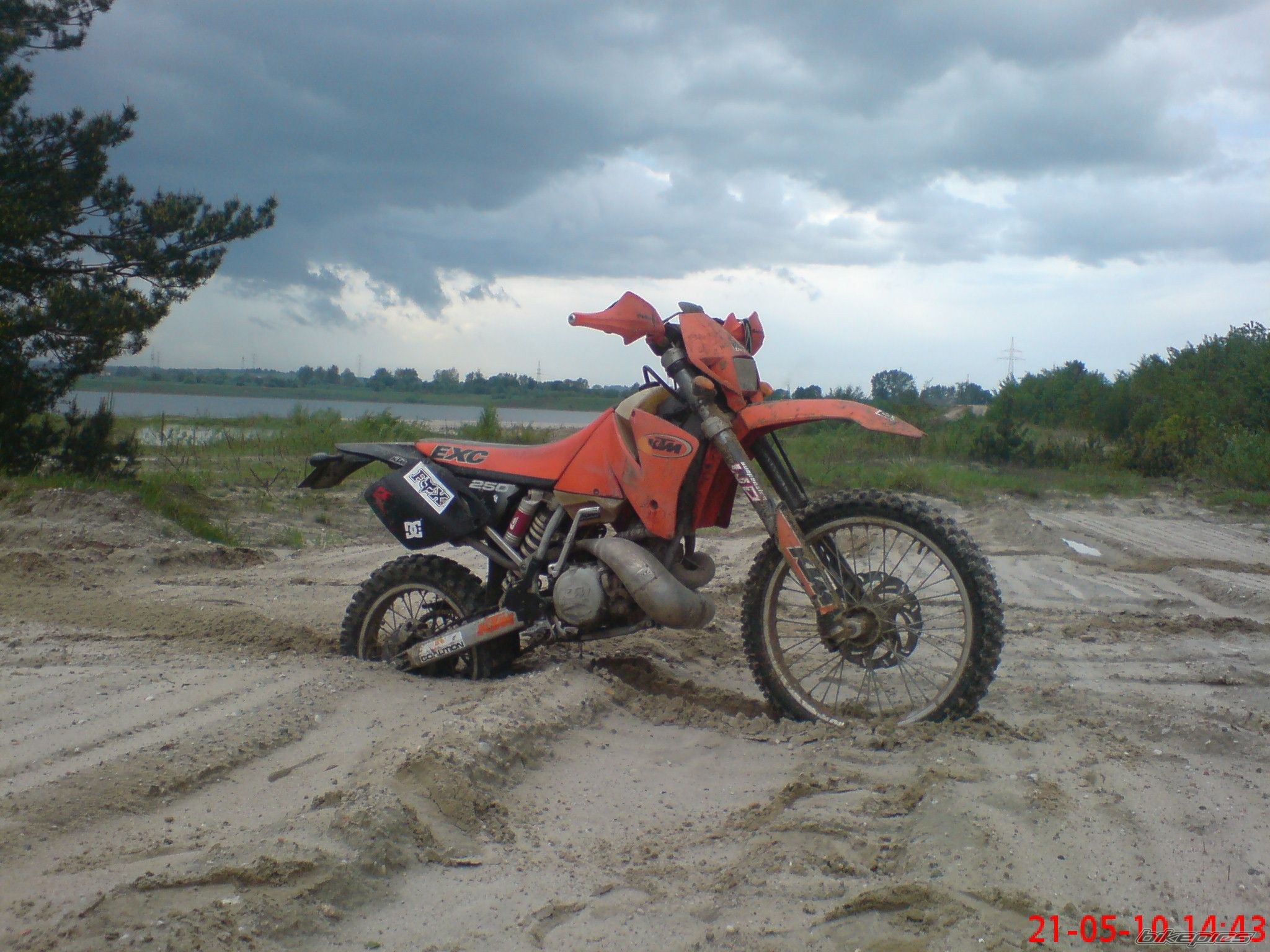 Photo 1979875