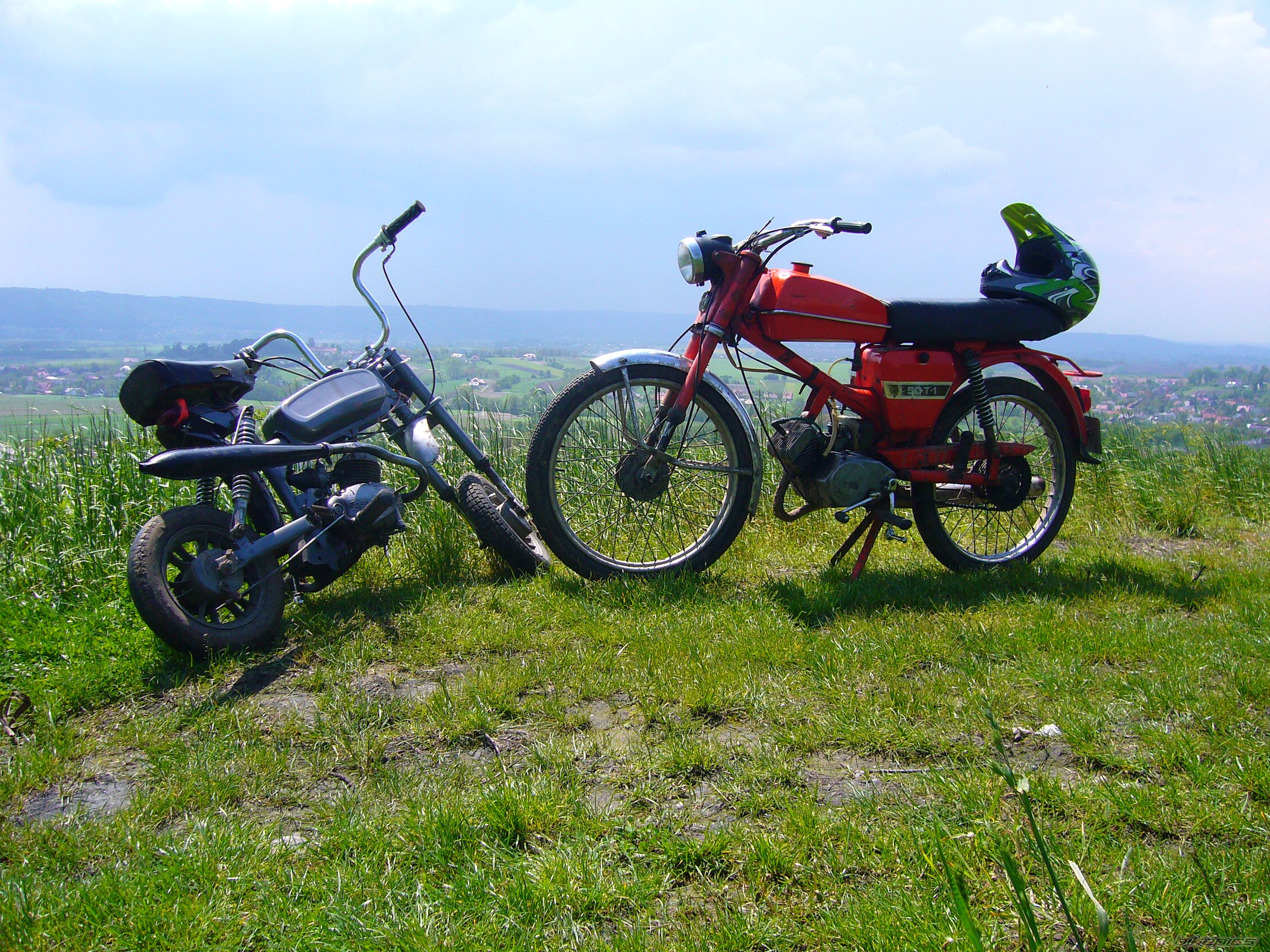 Photo 1980334