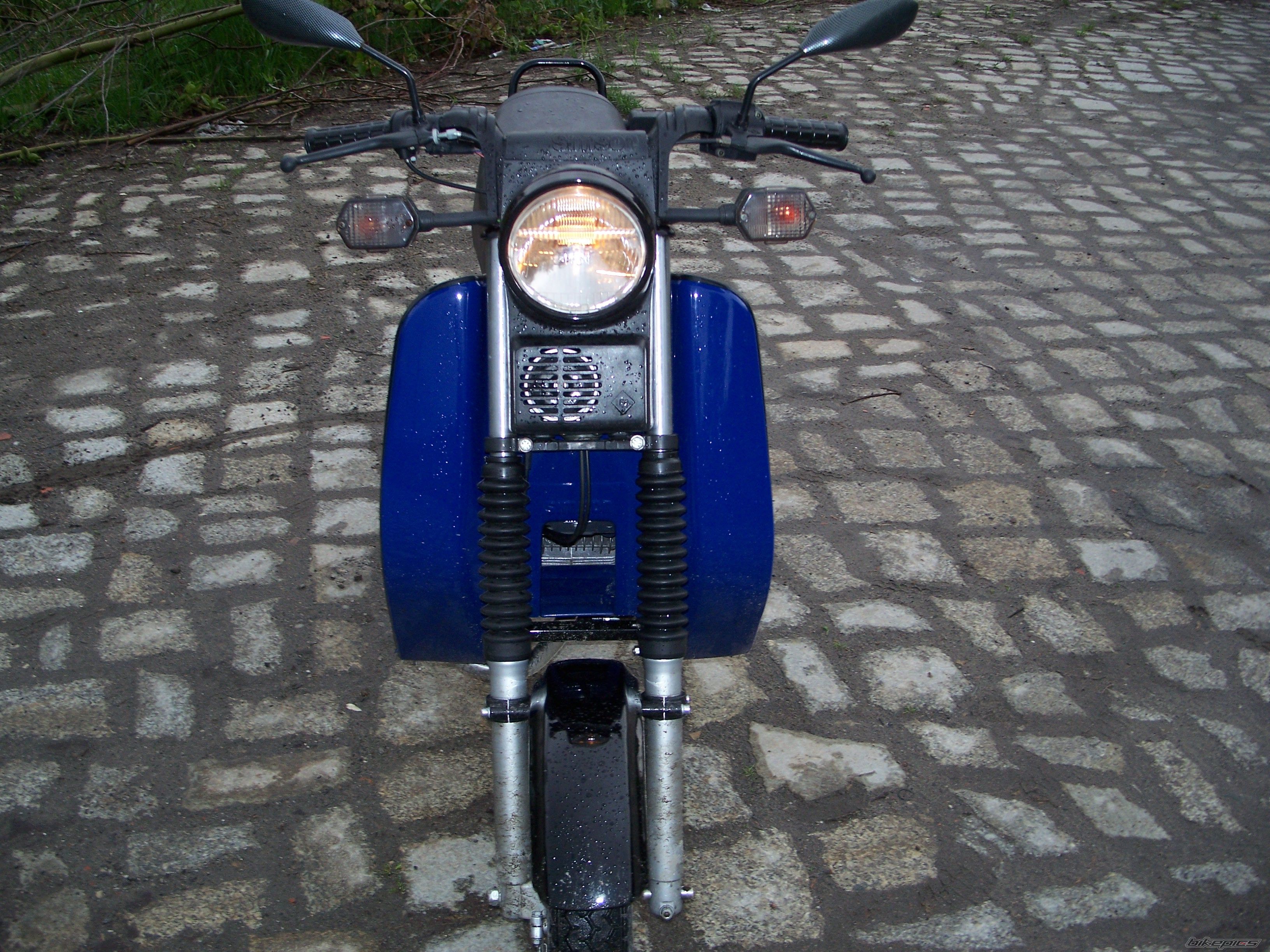 Photo 1980758