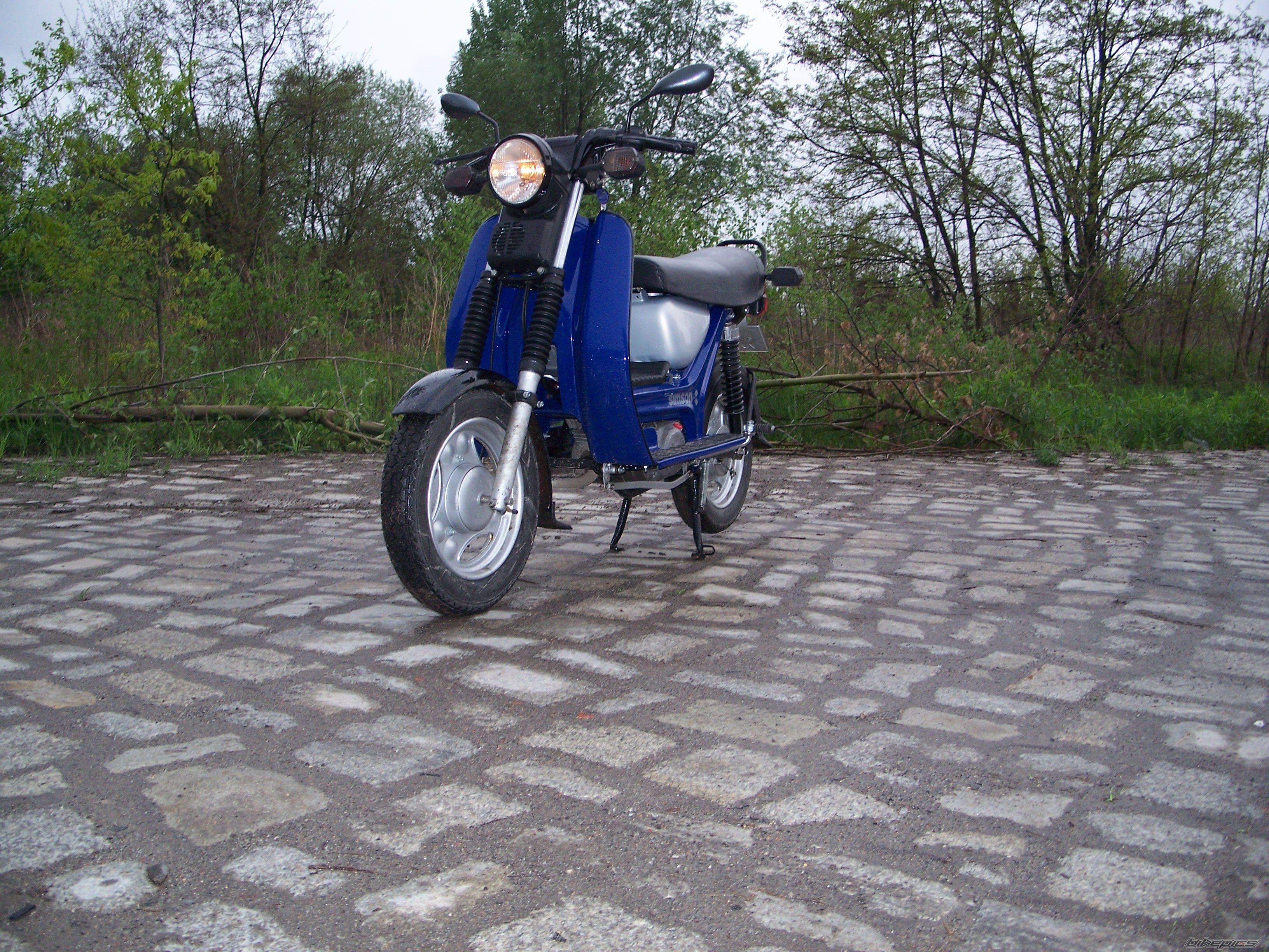 Photo 1980760