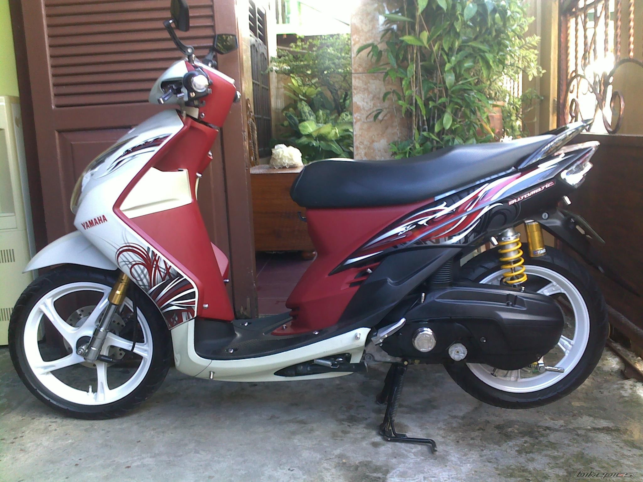 Photo 1980961