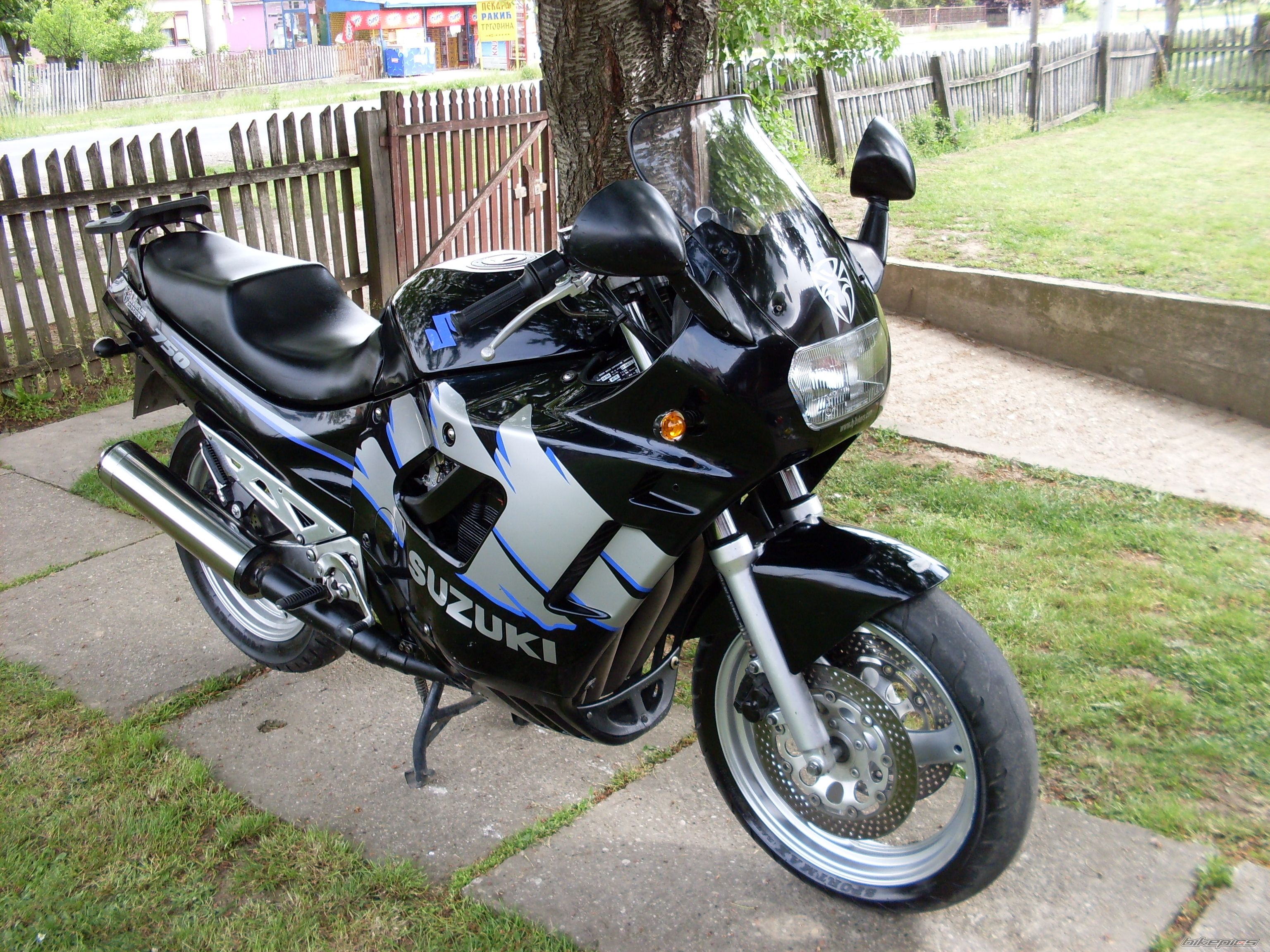 Photo 1981716