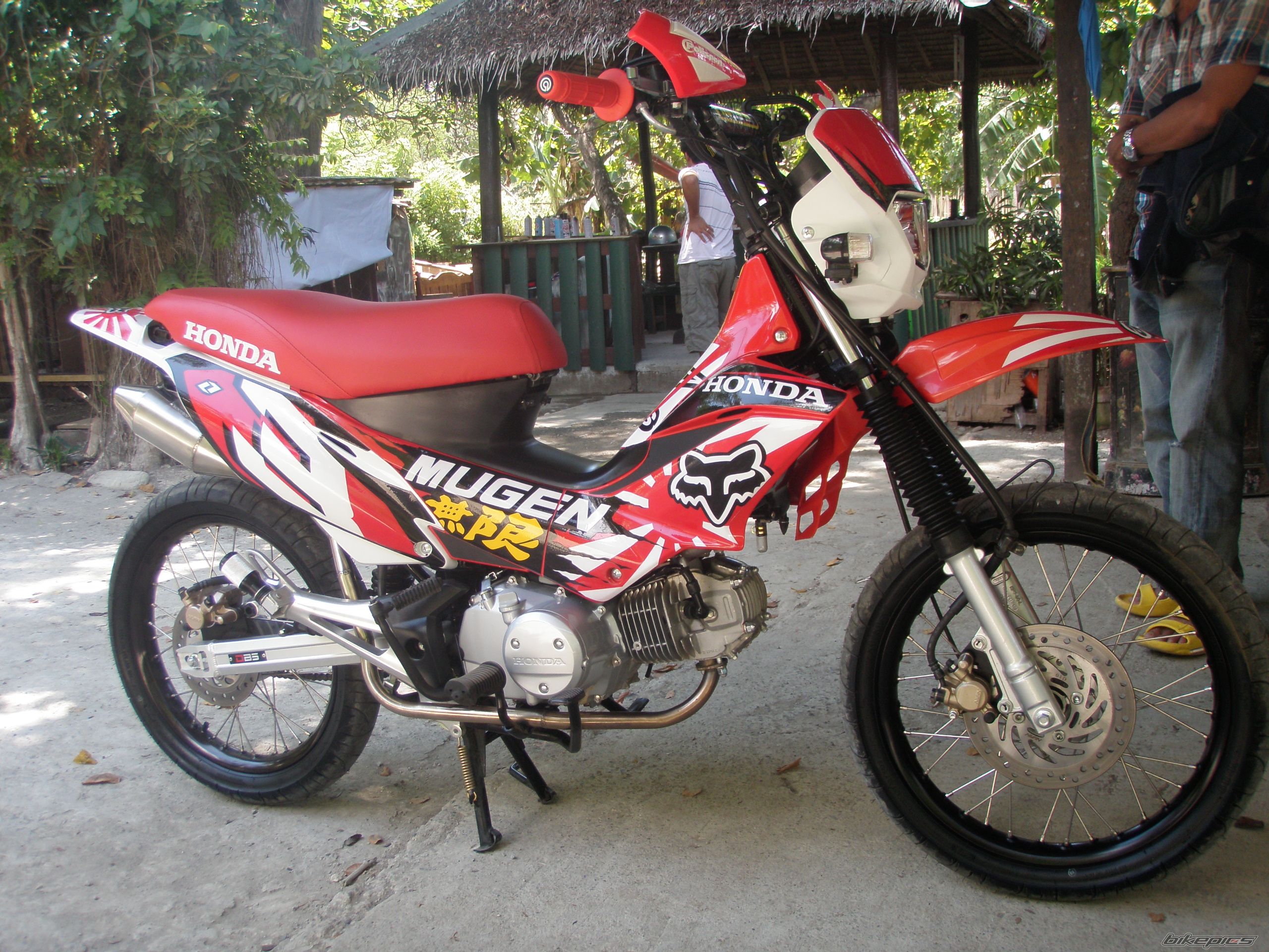 Photo 1981799