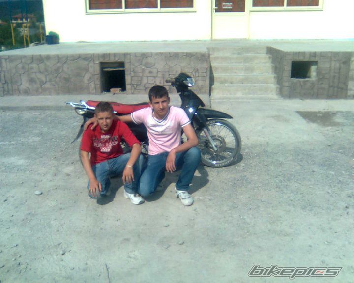Photo 1982346