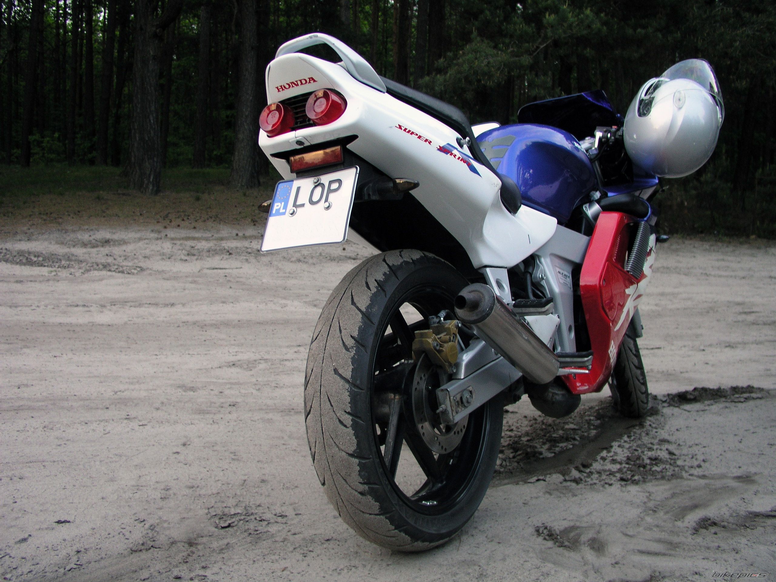 Photo 1982535