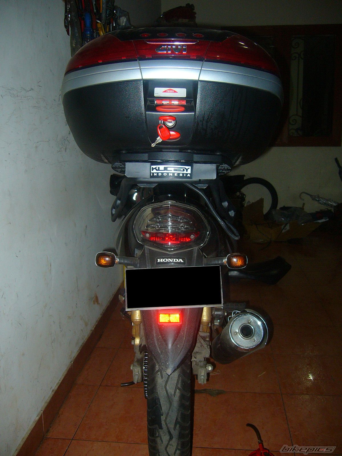 Photo 1982836