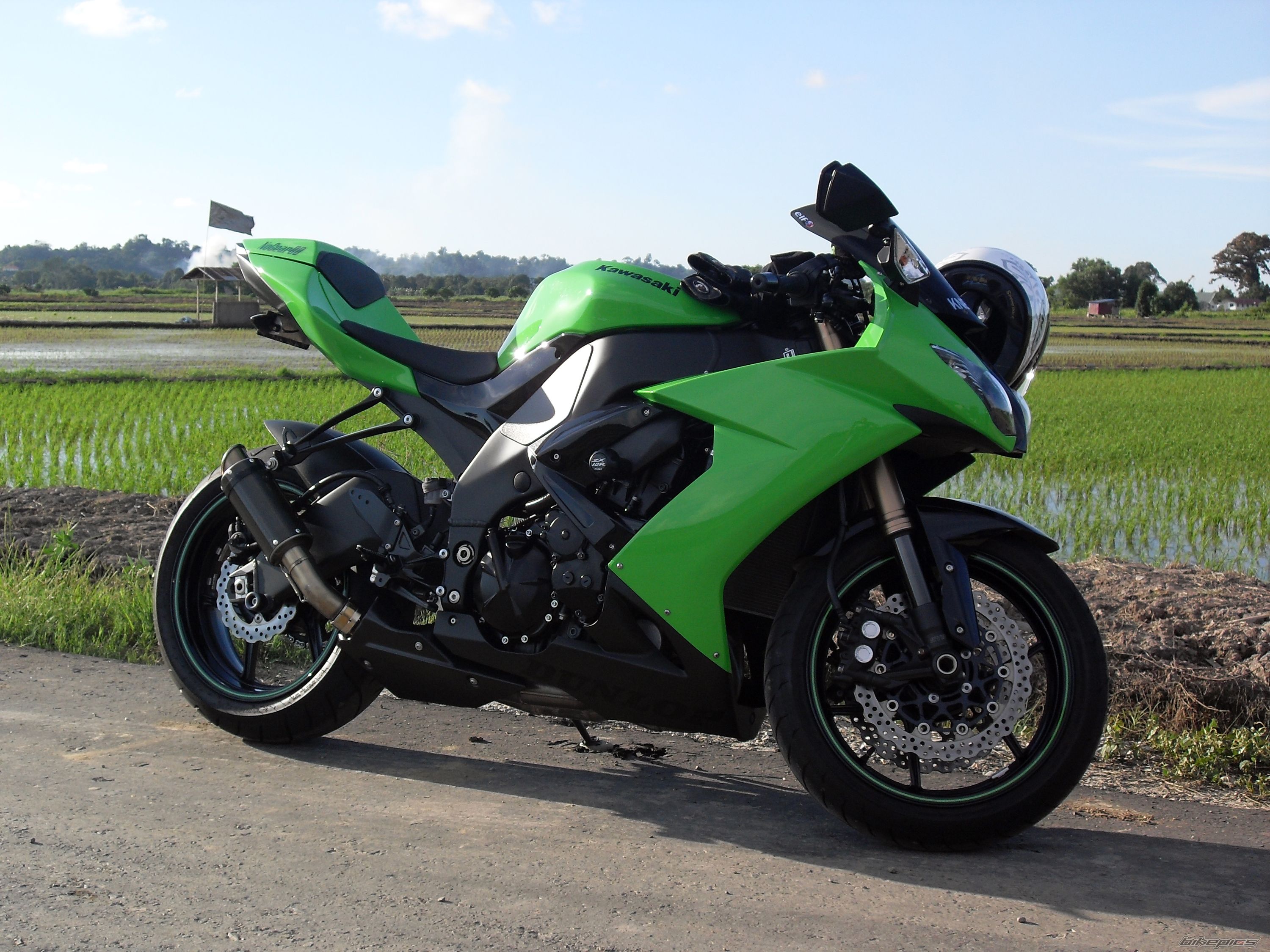 Bike Photo 1982872