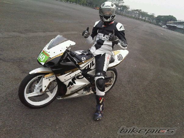 Photo 1982876