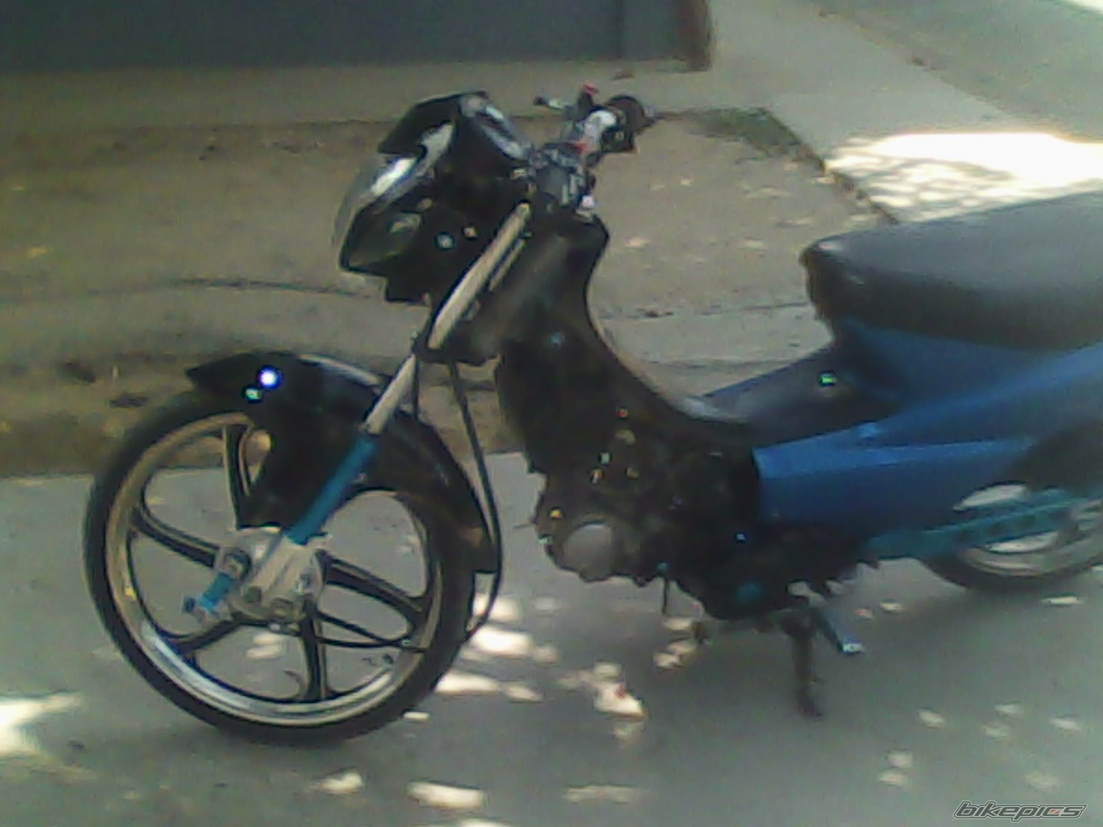 Photo 1982882