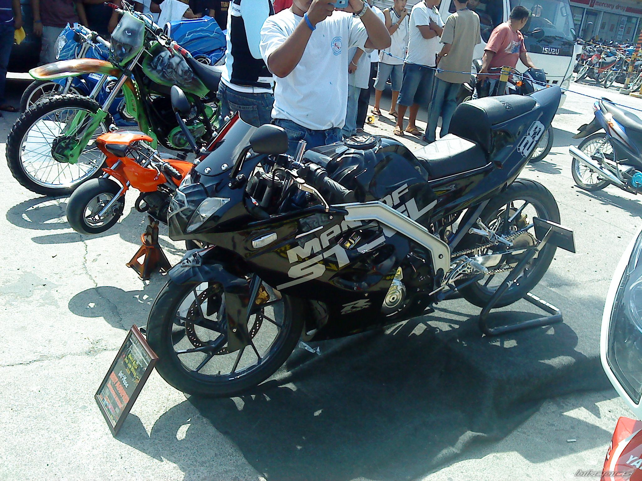 Photo 1983037