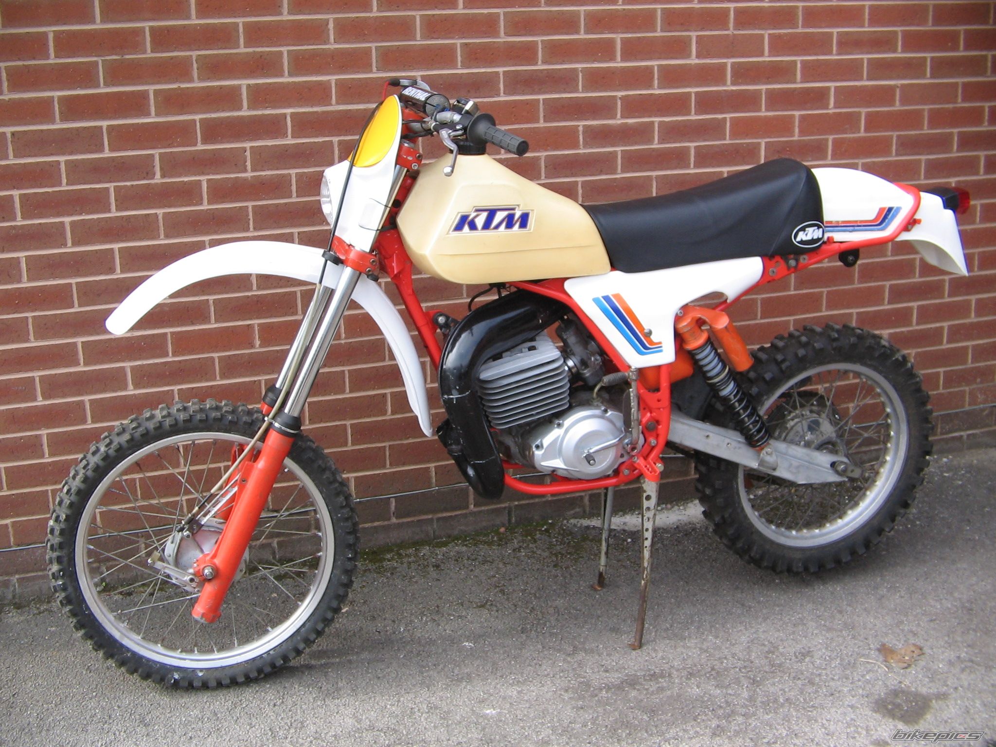 Photo 1983147