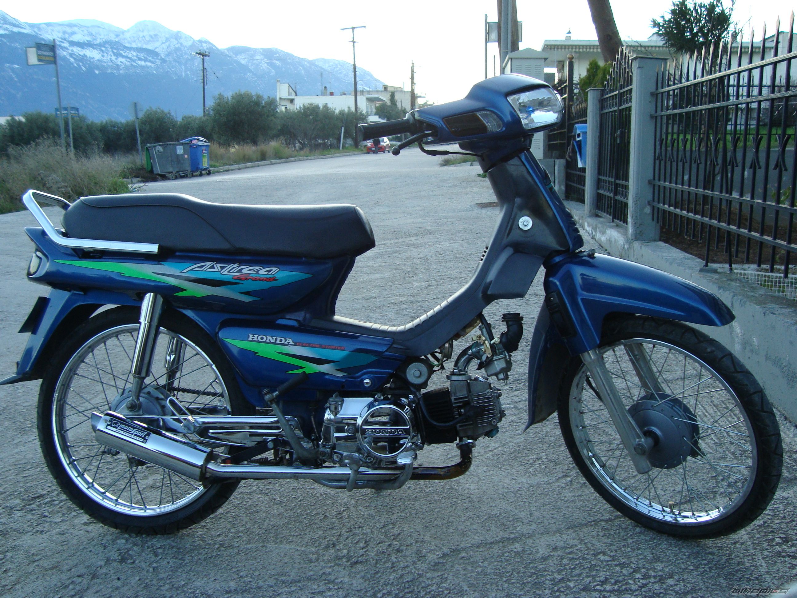 Photo 1983841