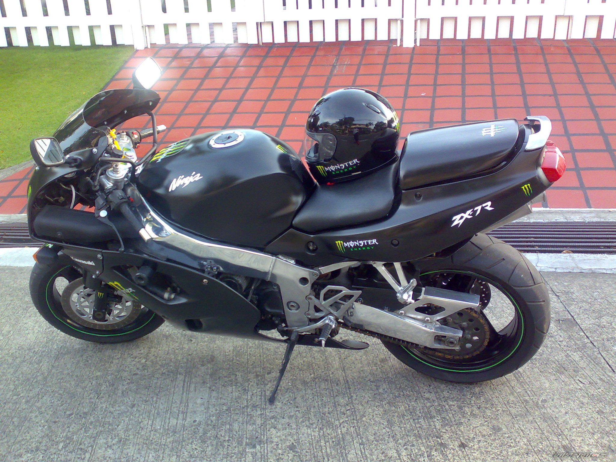 Photo 1983855