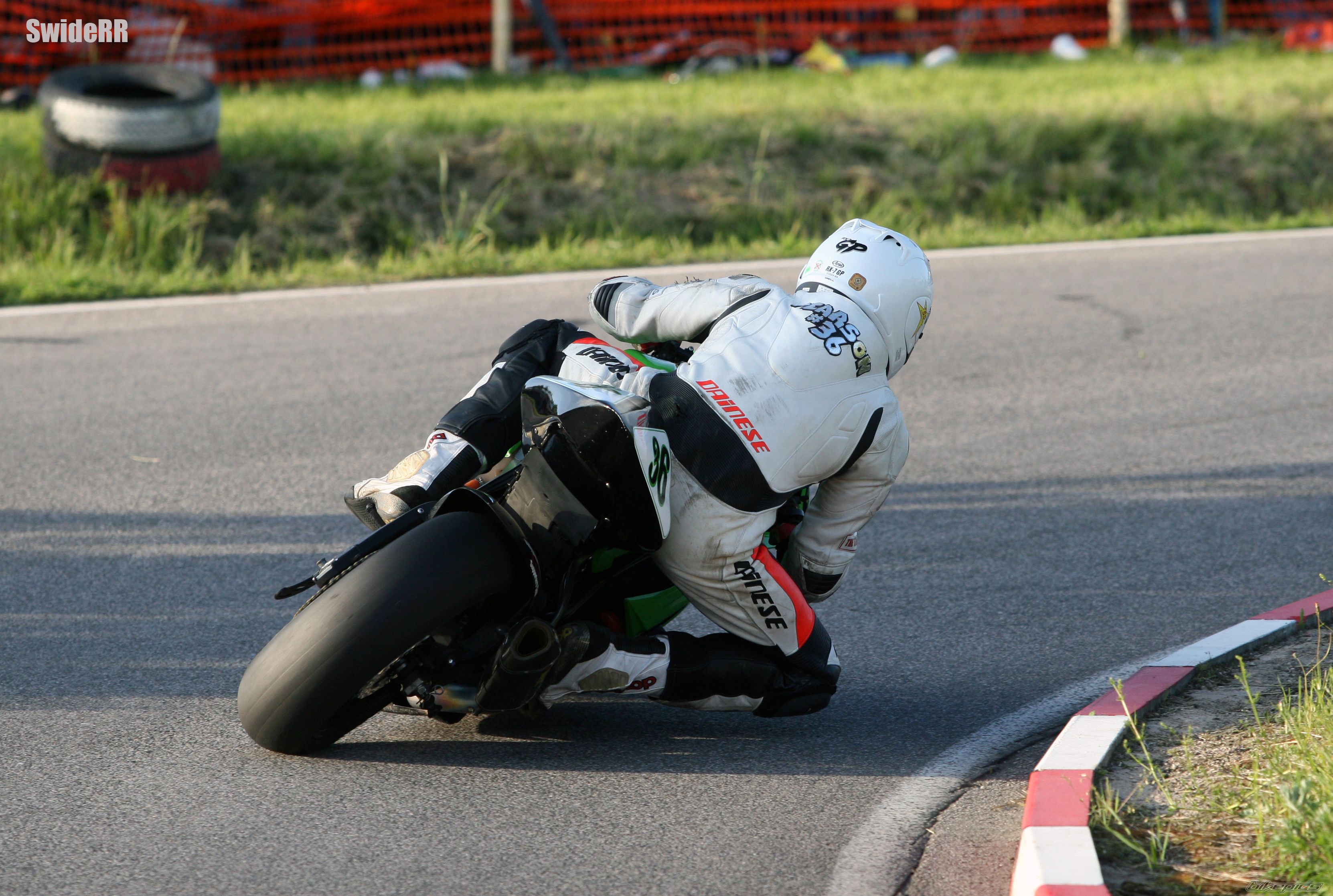 Photo 1984210