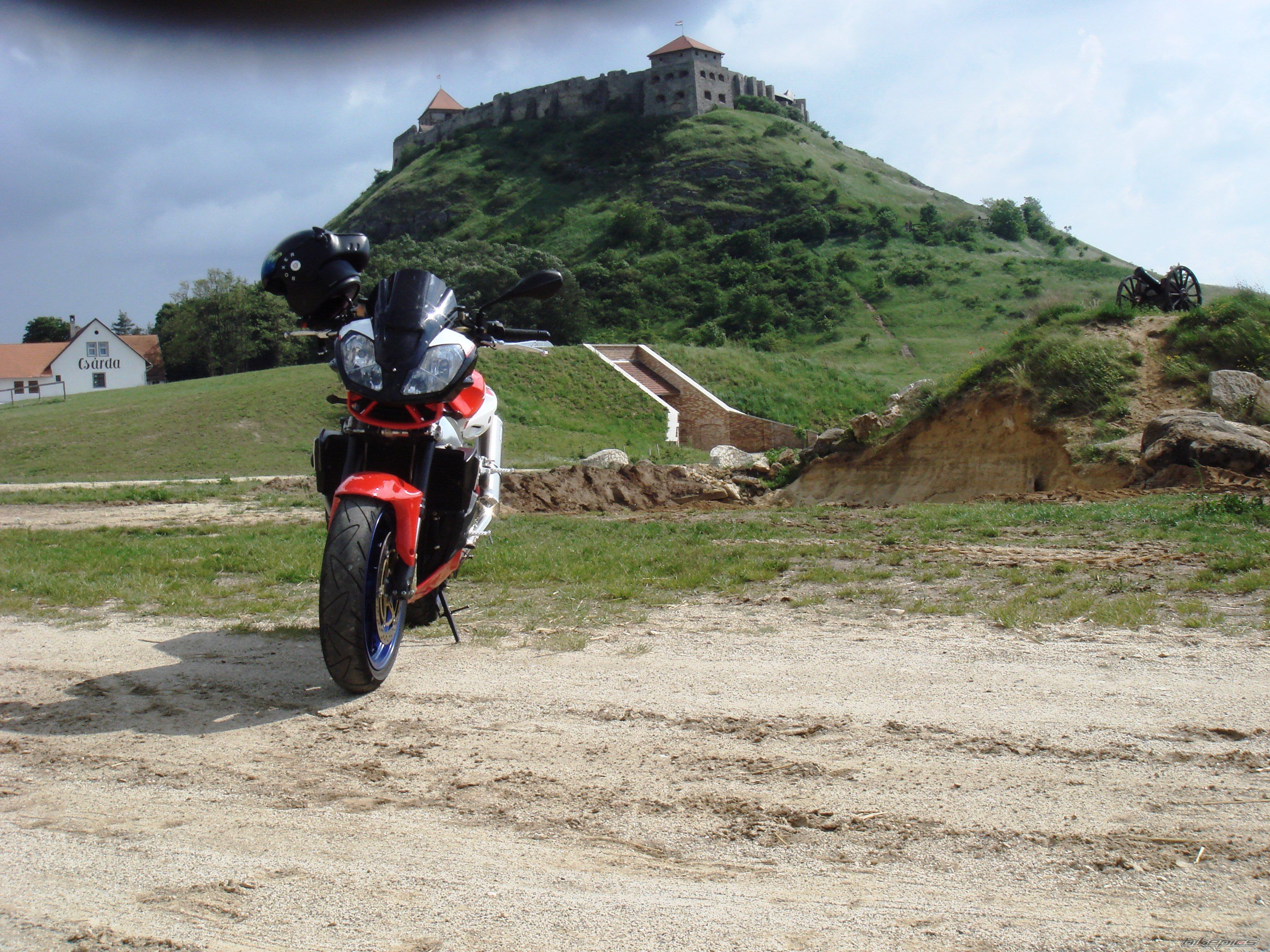 Bike Photo 1984272