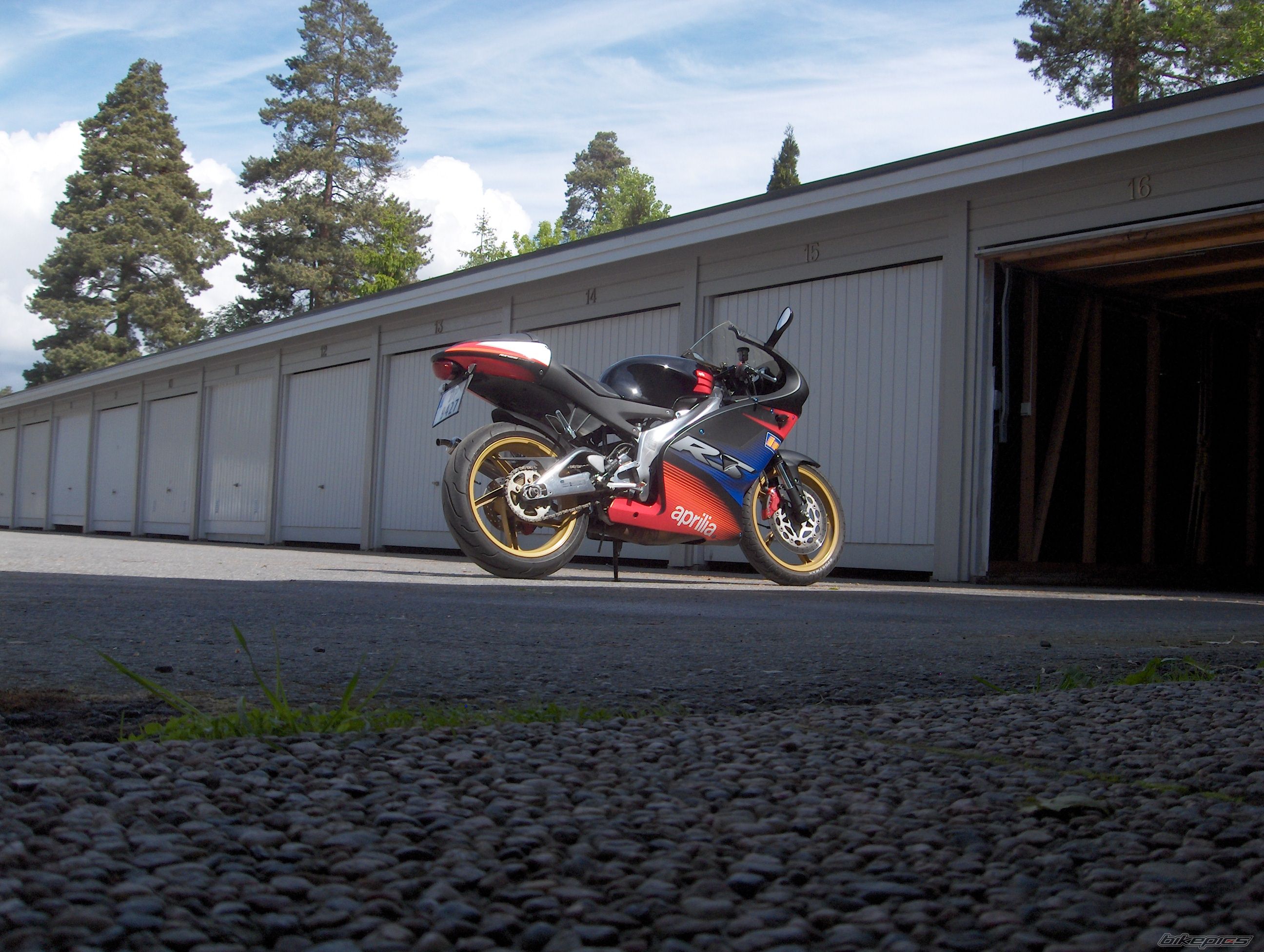 Bike Photo 1984286