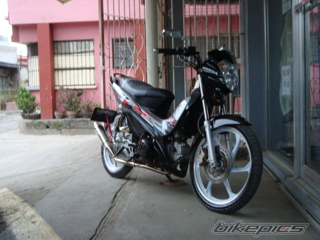 Photo 1984302