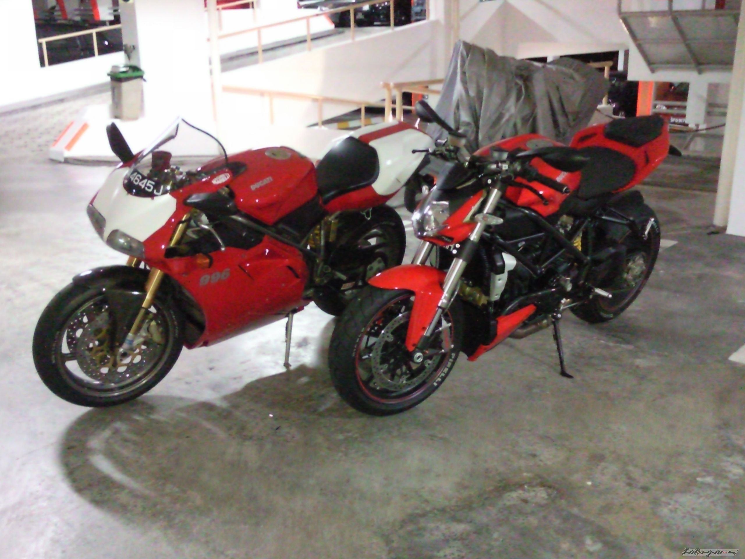 Bike Photo 1984986