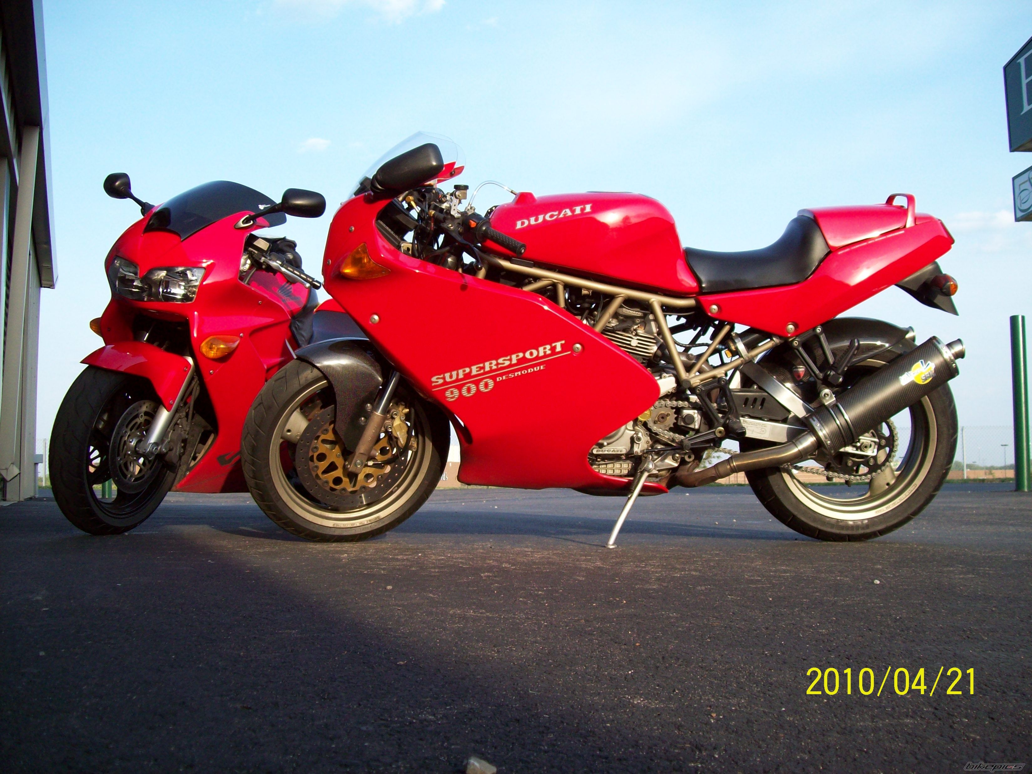 Photo 1985102