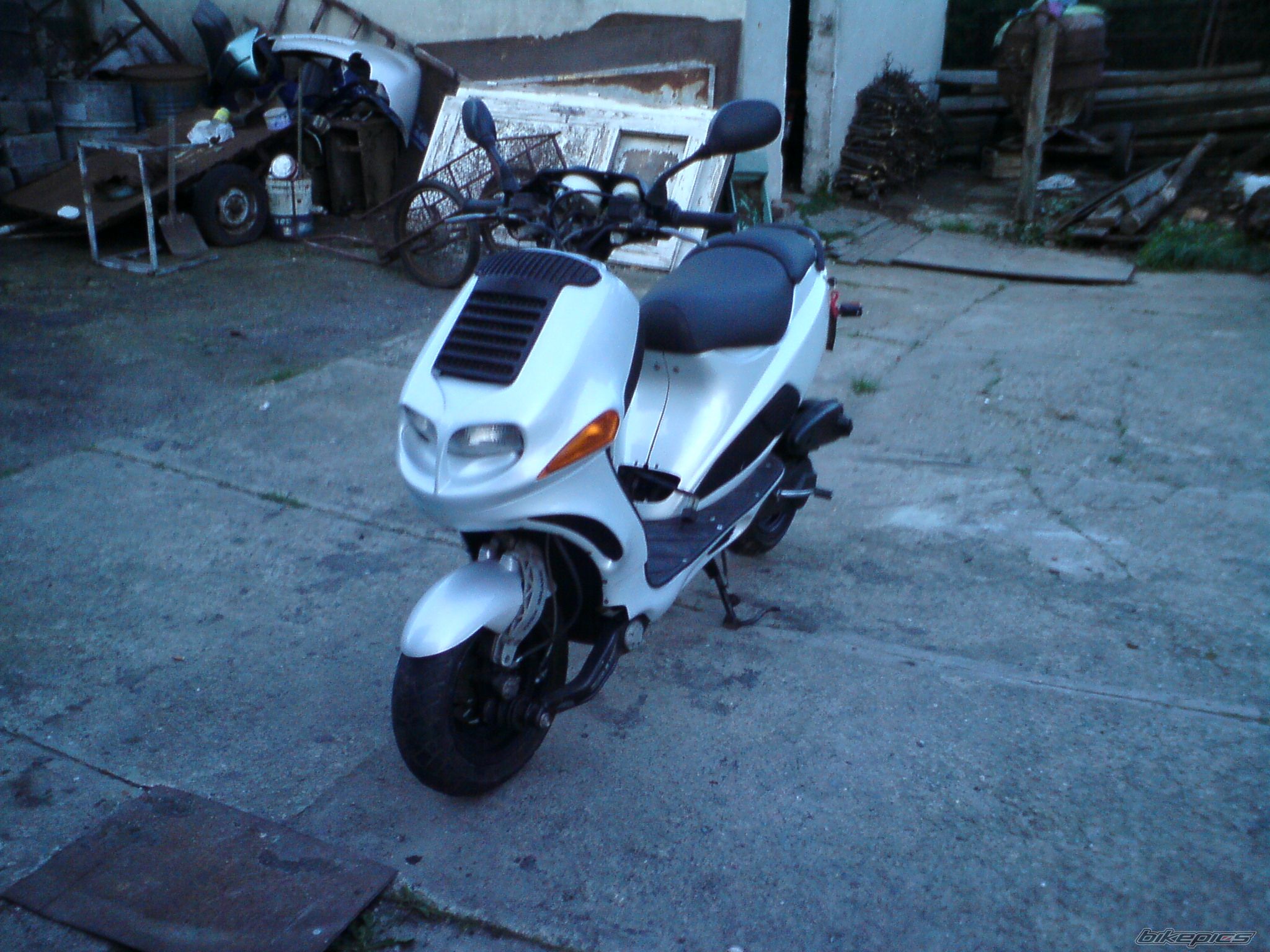 Photo 1985131