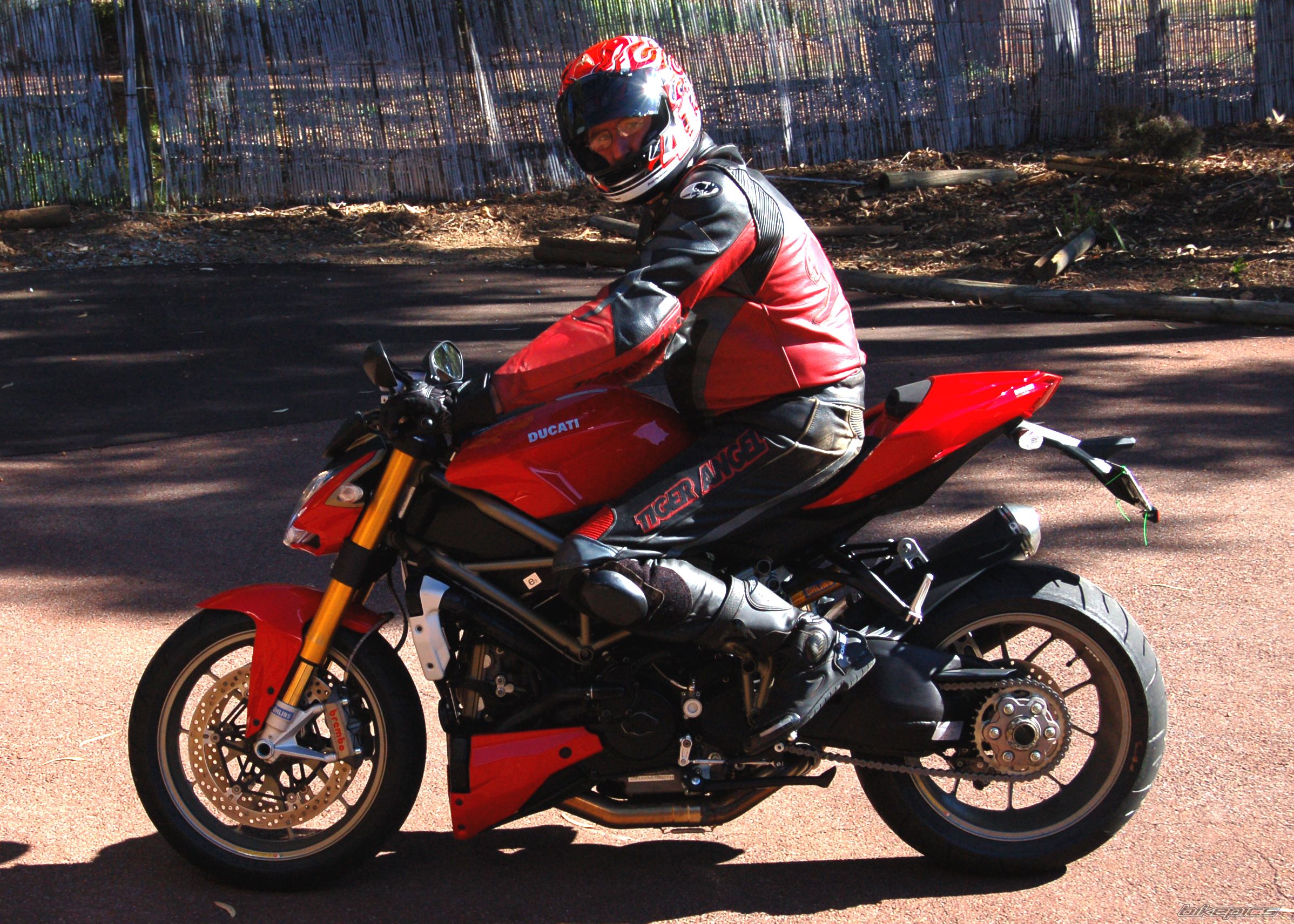 Bike Photo 1985237
