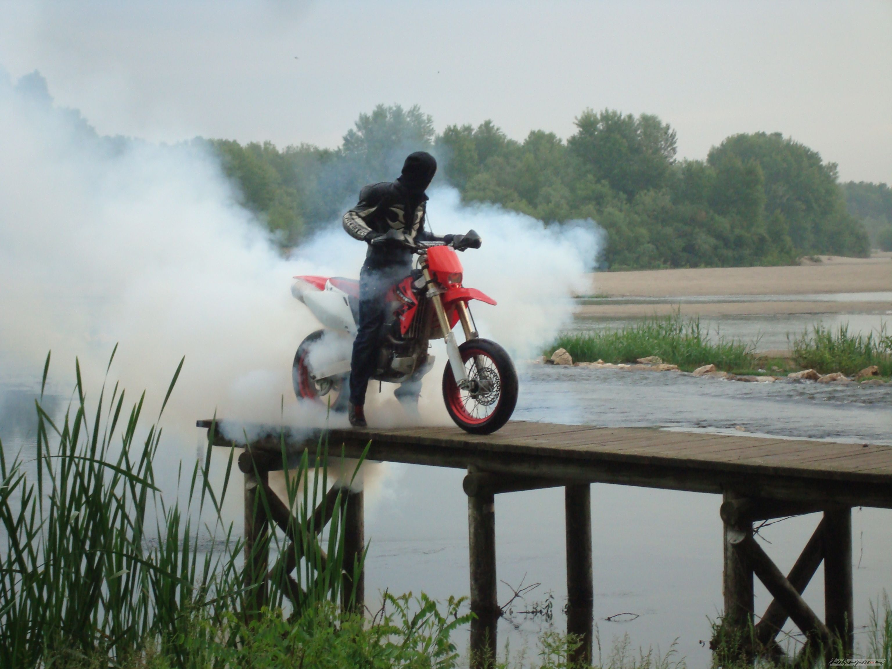 Bike Photo 1985264