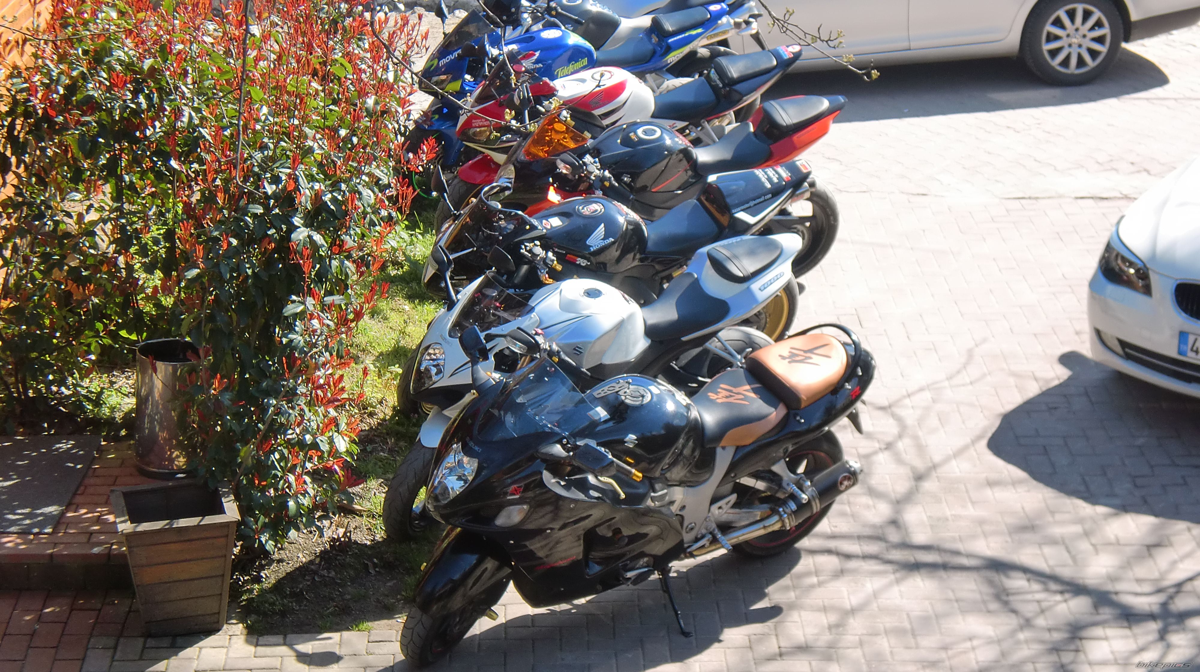 Bike Photo 1985371