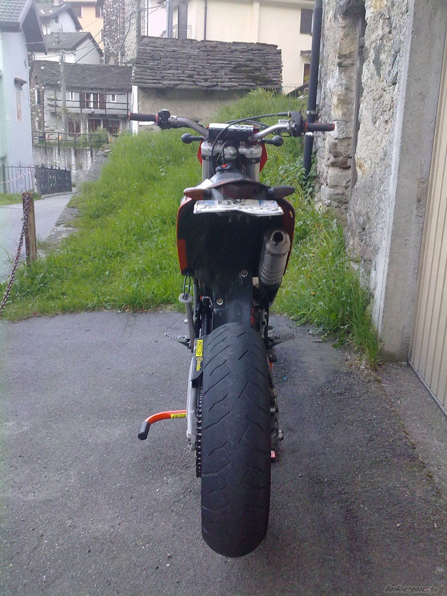 Bike Photo 1985456