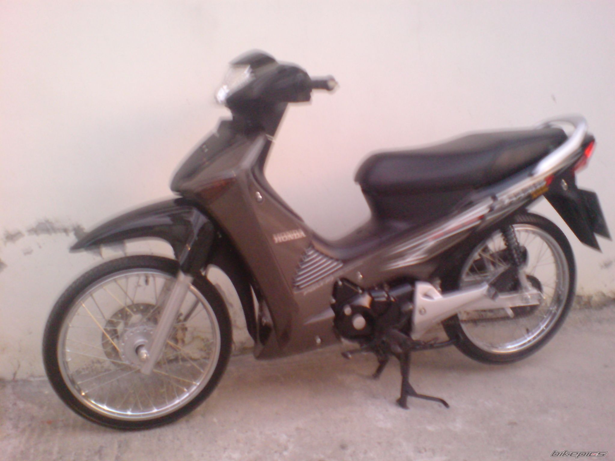 Photo 1985498