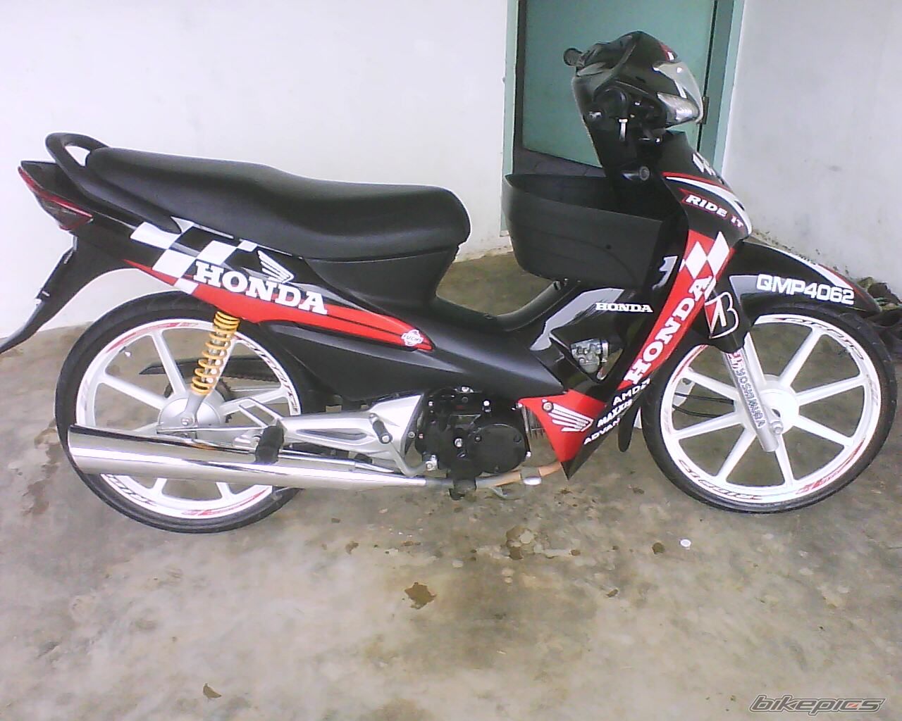 Photo 1985667