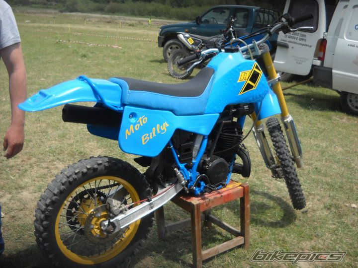 Photo 1985772