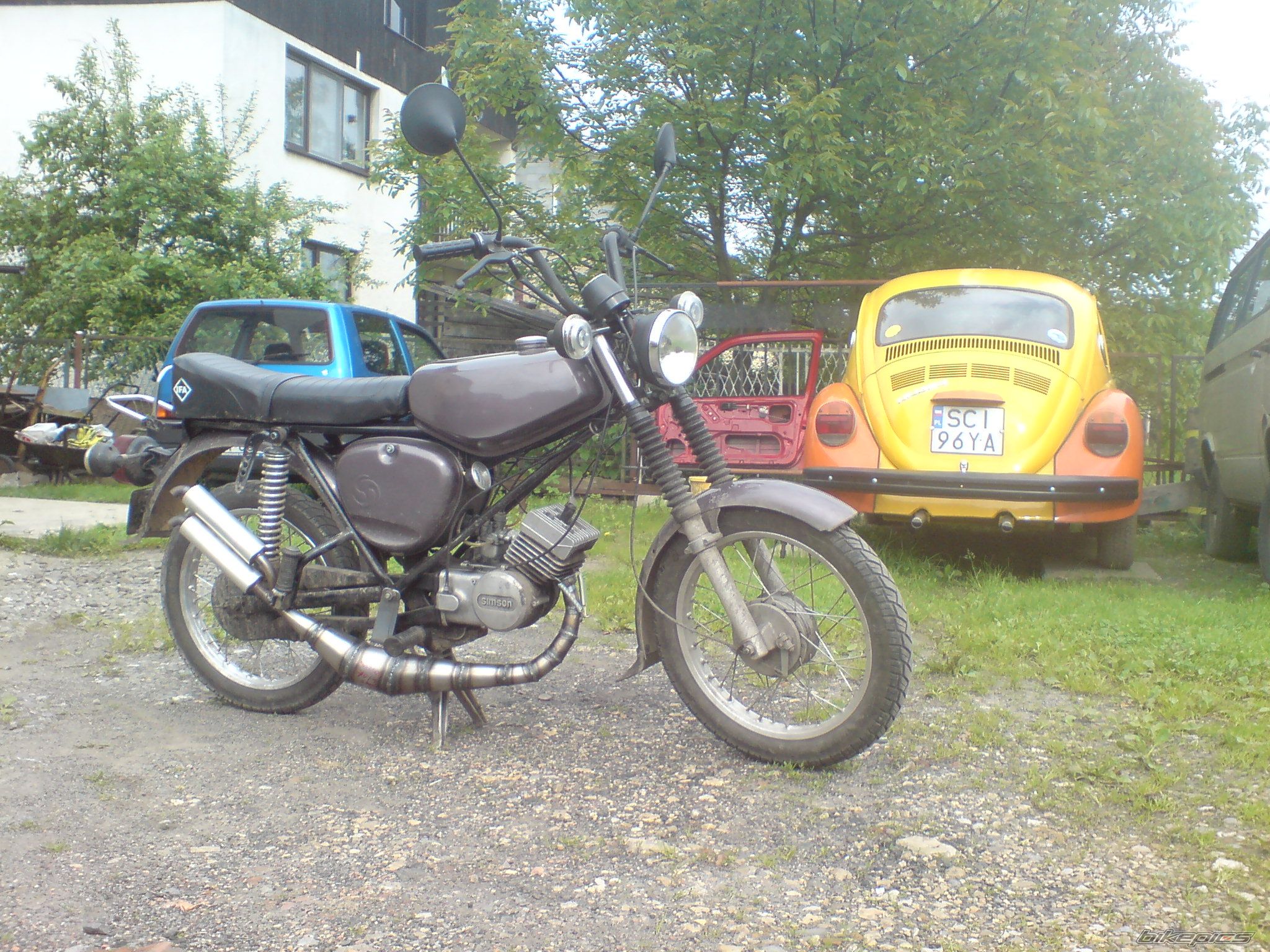 Photo 1985817