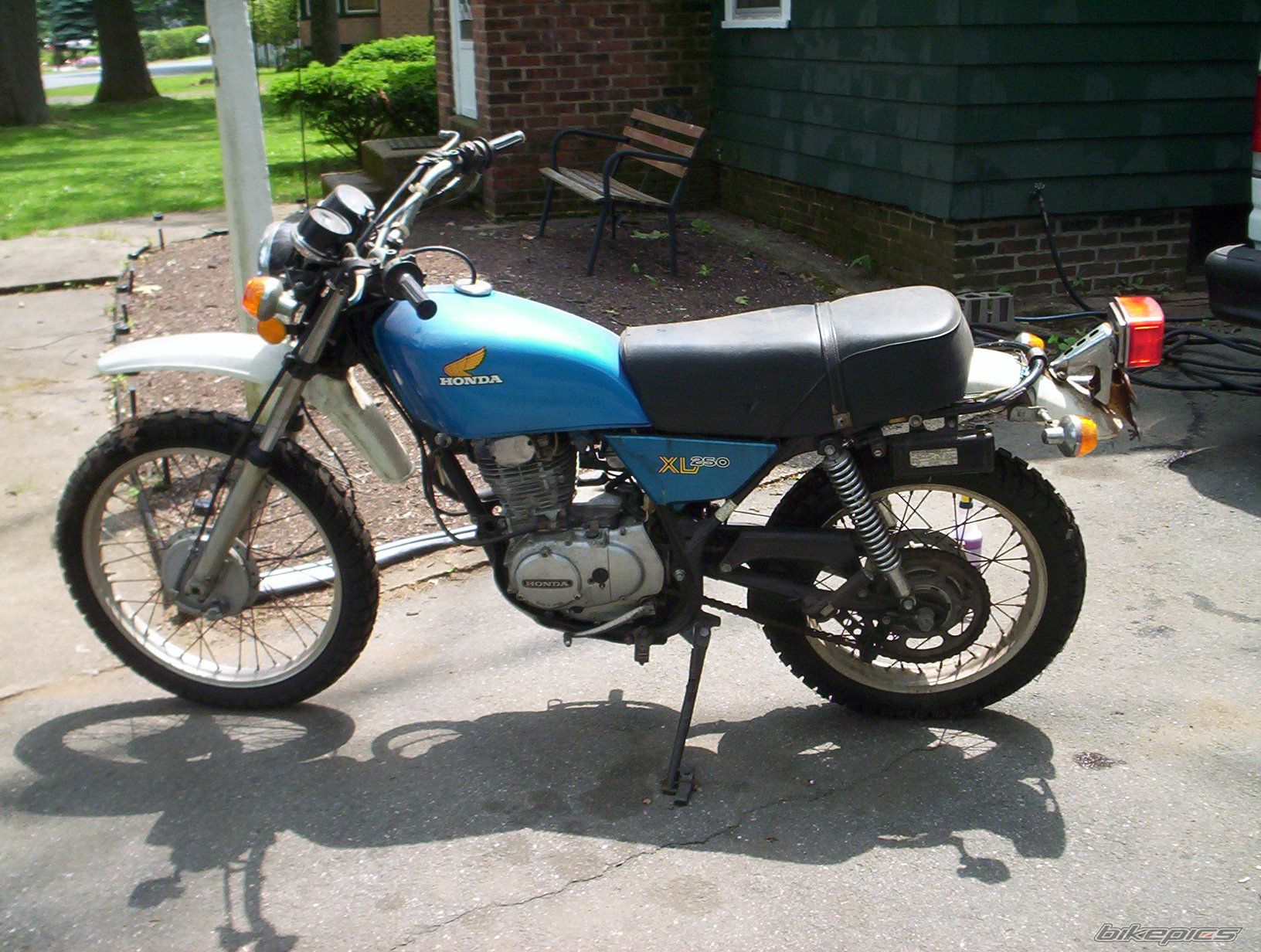 Photo 1985853