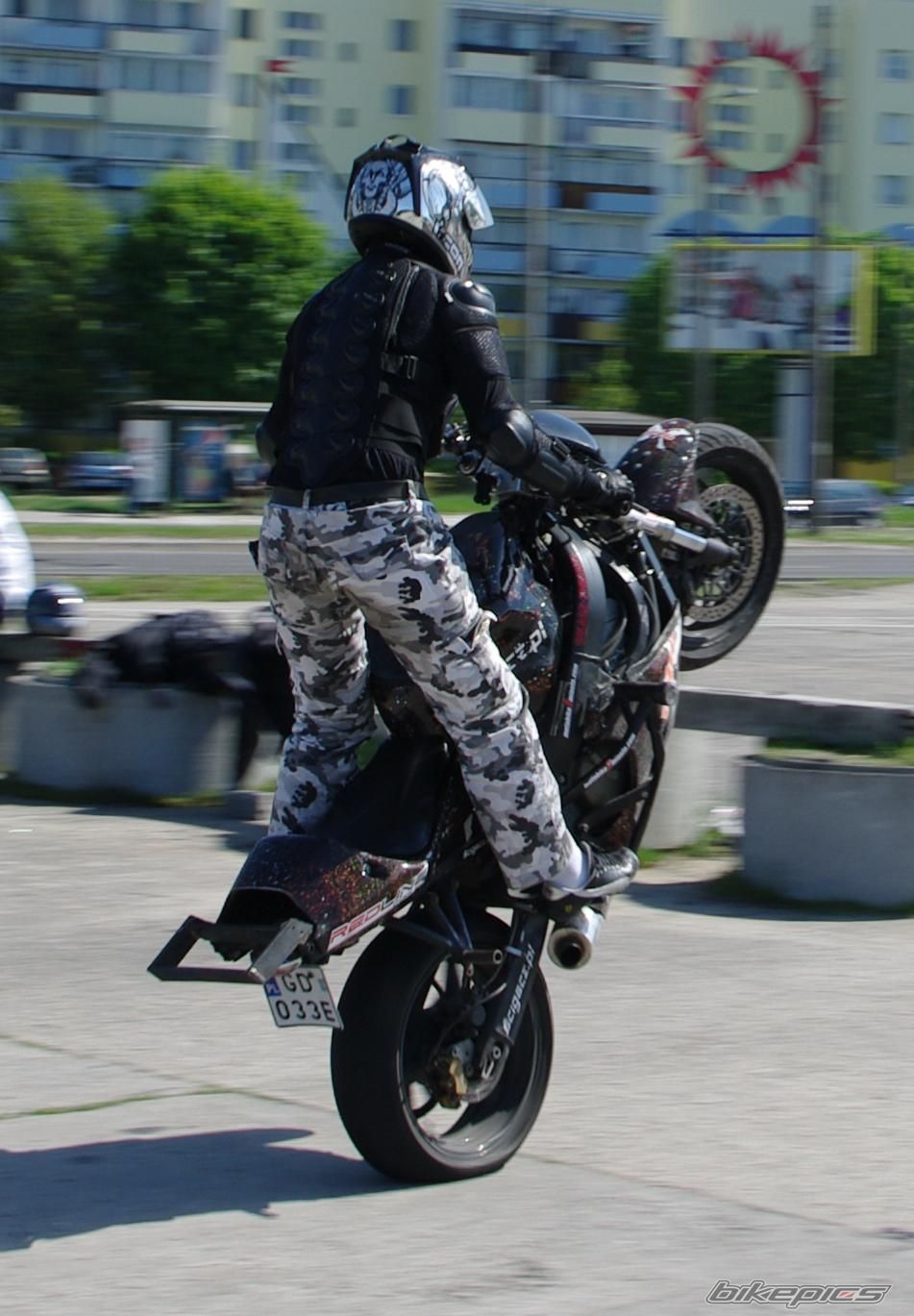 Bike Photo 1985927